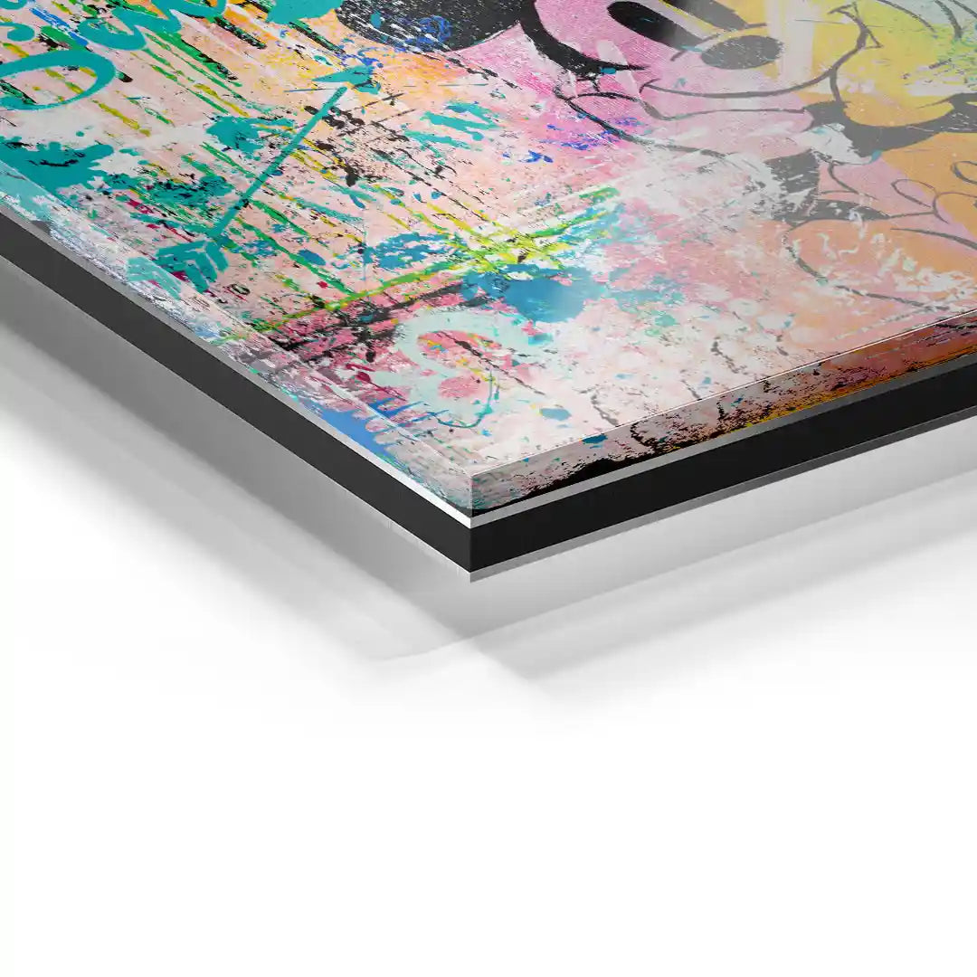Modernes Wandbild auf Acrylglas mit buntem, abstraktem Pop Art Design in Nahaufnahme