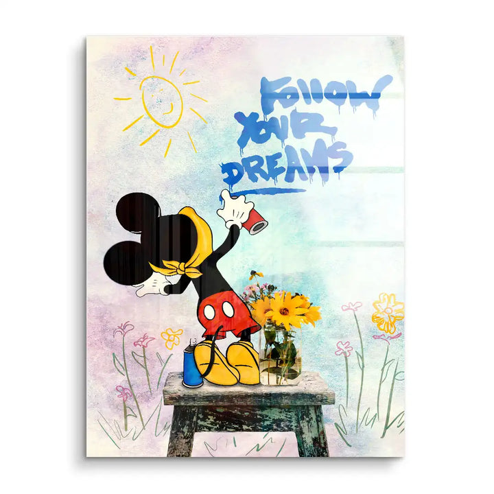 Wandbild im Comic-Stil mit Mausfigur, Spruch Follow Your Dreams und Blumen auf Bank