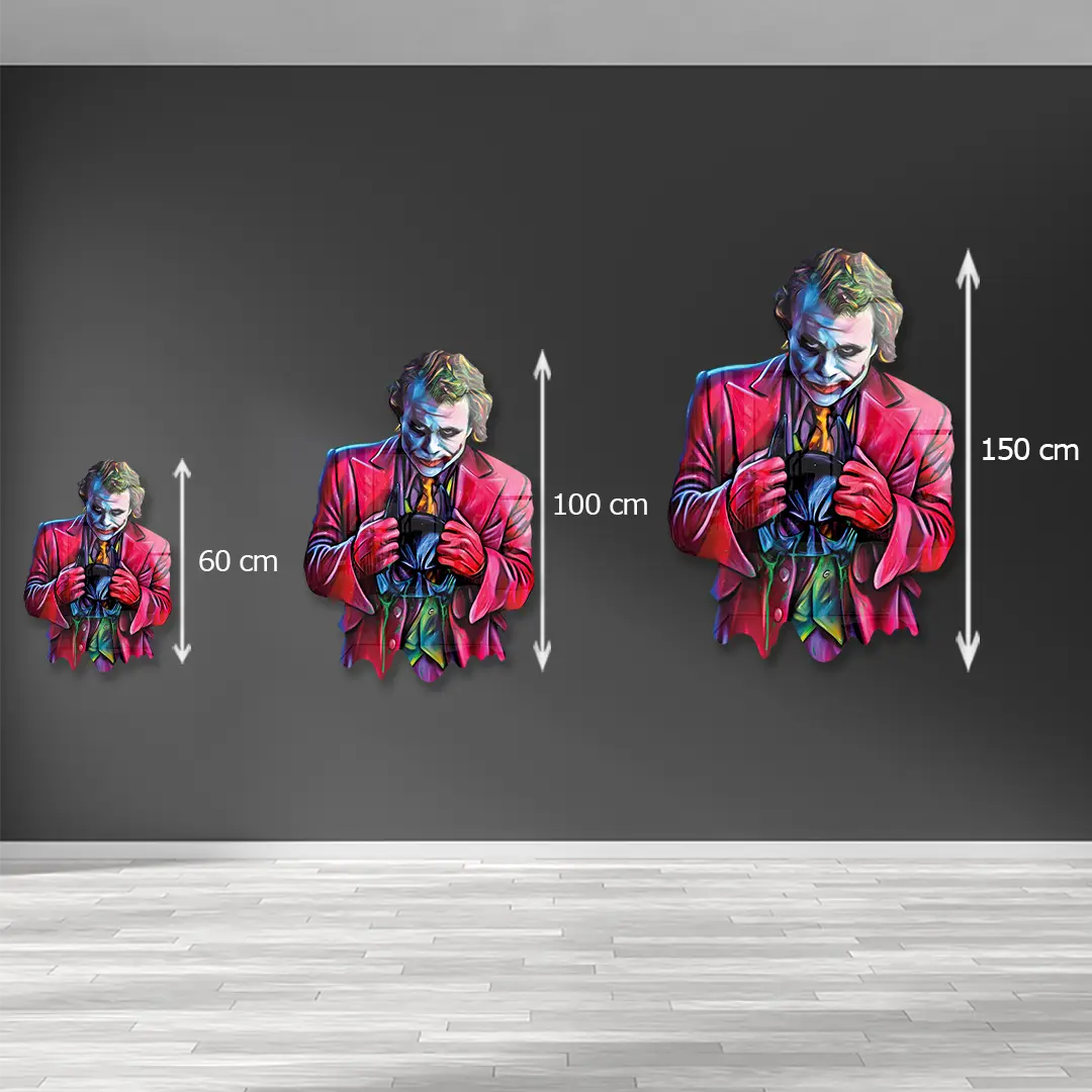 Freiform Wandbild Joker in drei Größen, bunte Comic Kunst, auf dunkler Wand präsentiert