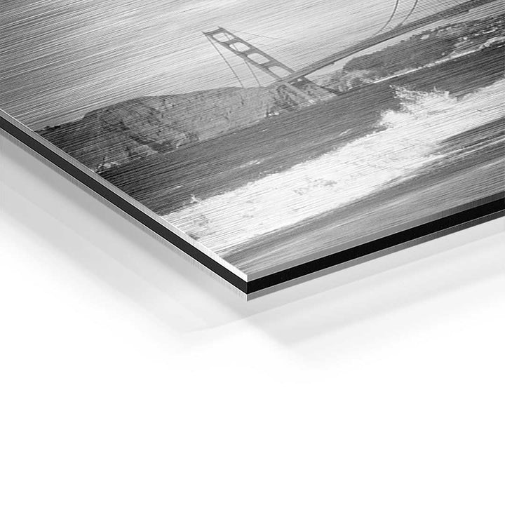 Detailansicht Wandbild Golden Gate Bridge auf gebürstetem Aluminium, schwarz-weiß Kunst