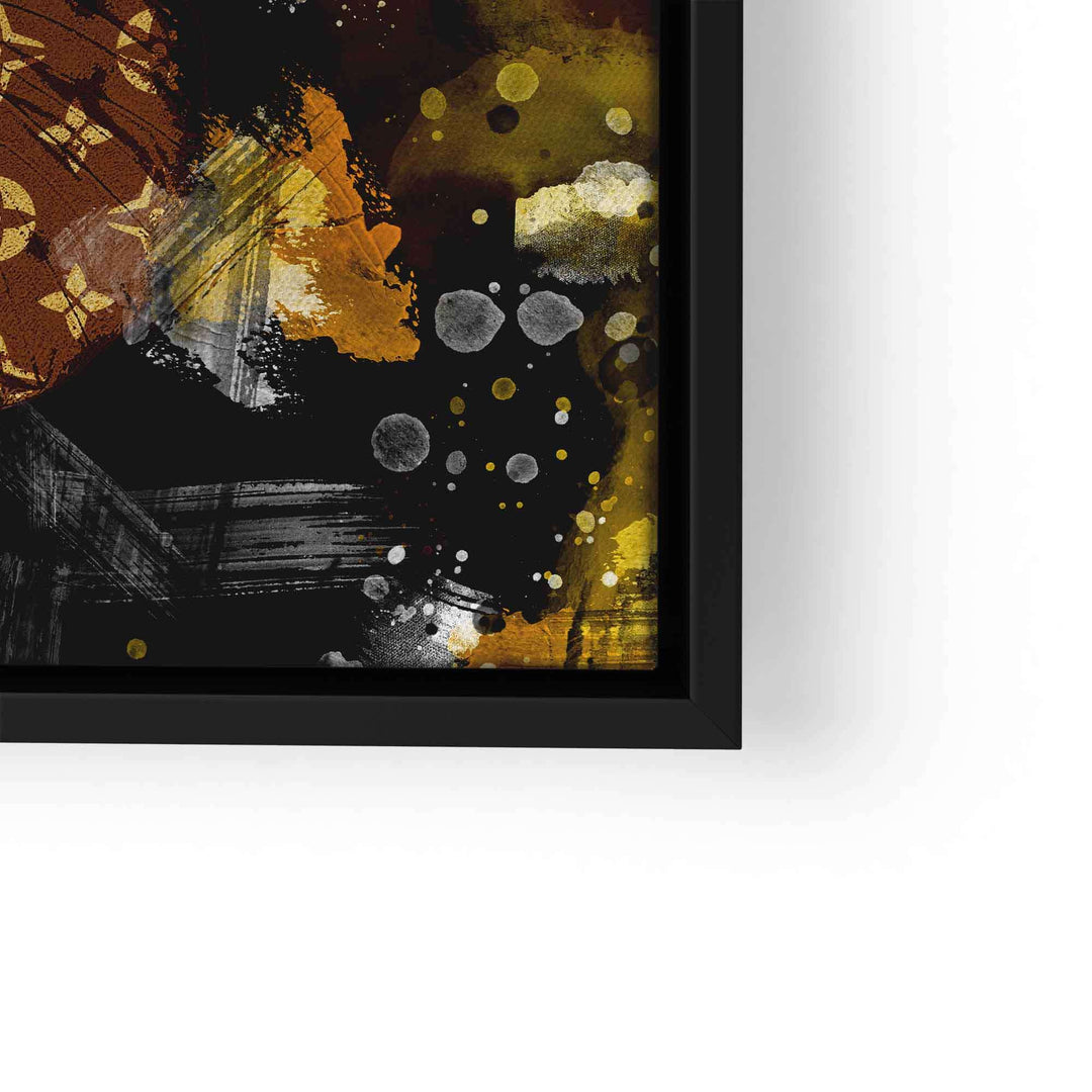 Abstraktes Wandbild mit gold-braunem Schmetterling und schwarzen, gelben Farbspritzern