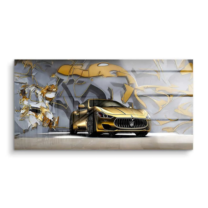 Goldener Maserati vor abstrakter, gold-grauer Wand, modernes Wandbild, Auto Kunst