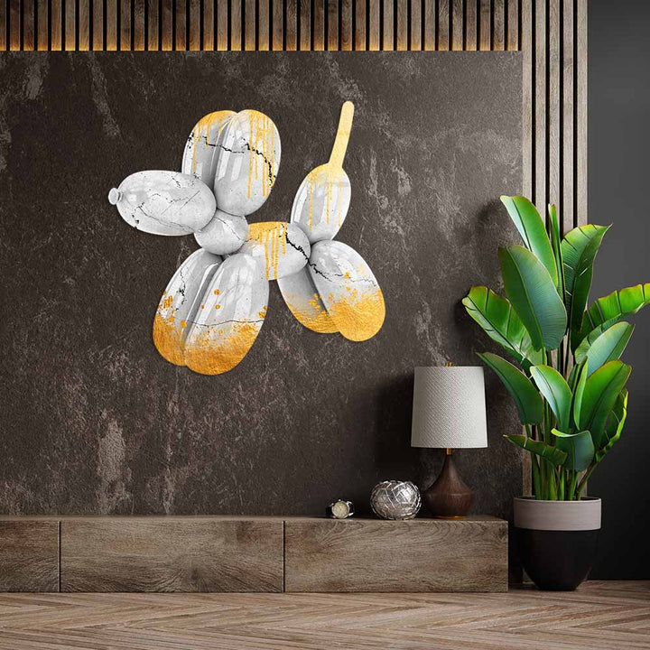 Golden Balloon Dog