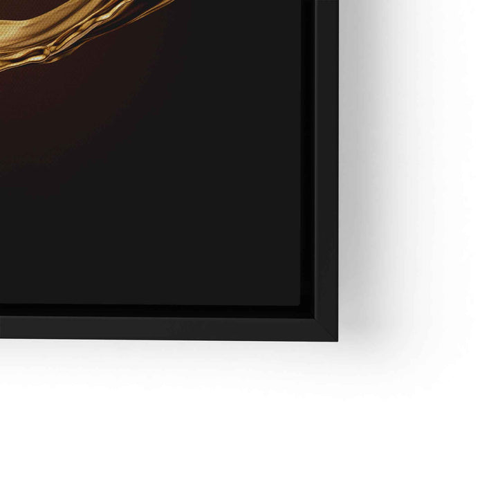 Modernes Wandbild mit goldener Splash-Abstraktion auf schwarzem Hintergrund im schwarzen Rahmen