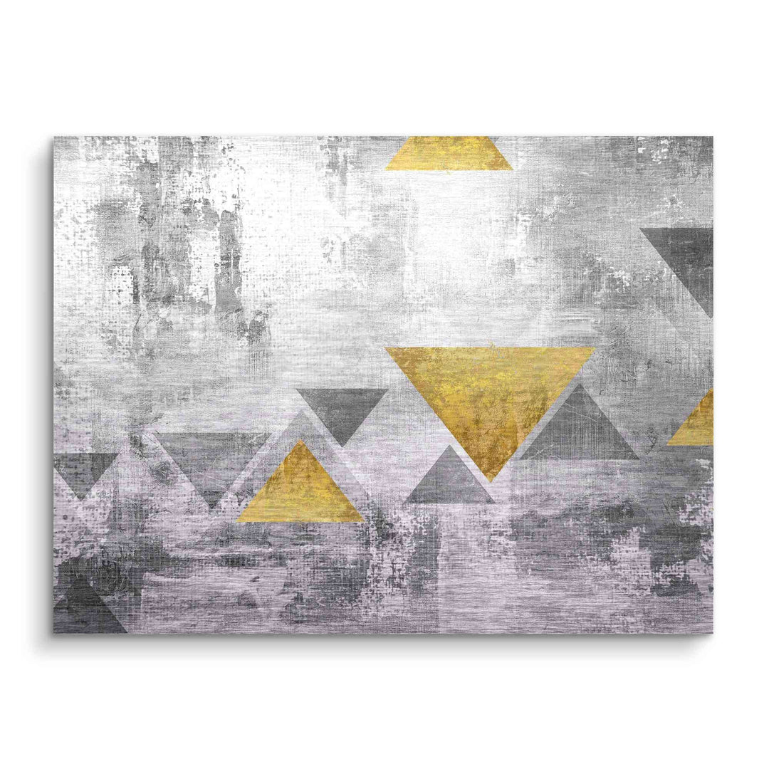 Modernes Wandbild mit goldenen und grauen Dreiecken auf abstraktem Hintergrund
