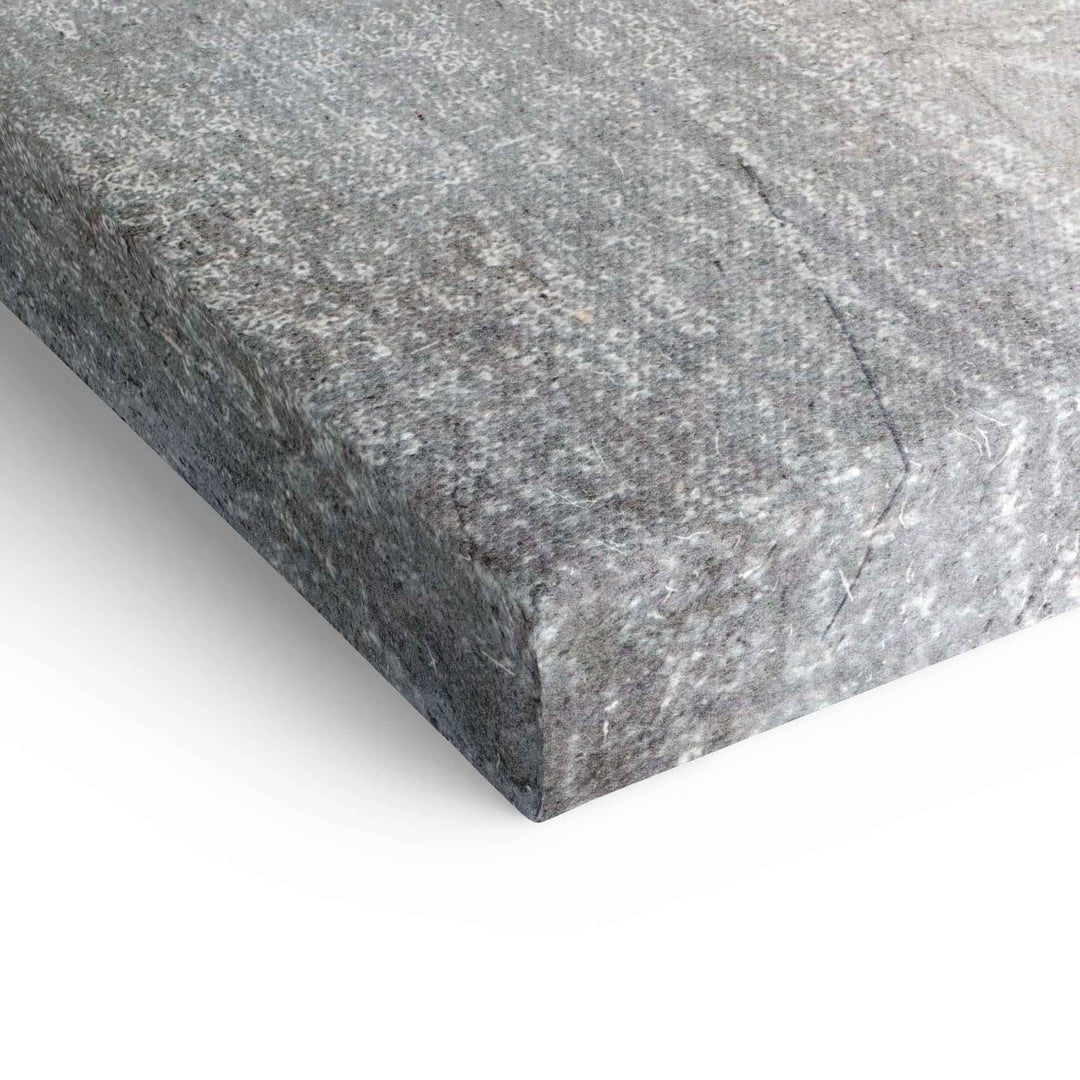 Detailansicht einer grauen Leinwandstruktur, modernes Wandbild Material Nahaufnahme