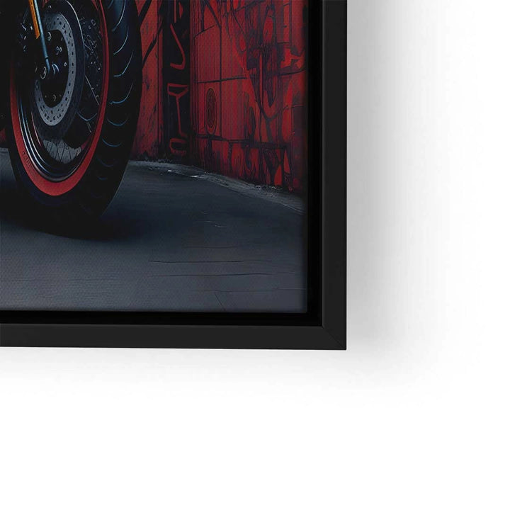 Modernes Wandbild mit Motorradreifen und roter Graffiti-Wand, Kunstdruck in Schwarzrahmen
