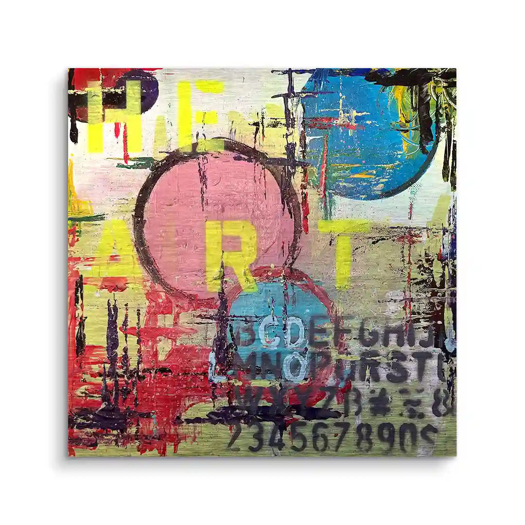 Modernes Wandbild mit Herzmotiv und Buchstaben in kräftigen Farben, abstrakte Kunst auf Leinwand.
