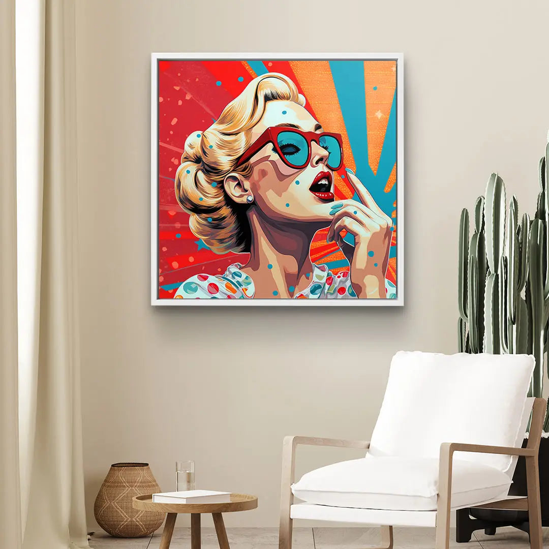 Modernes Pop Art Wandbild mit Frau in Sonnenbrille, bunter Hintergrund, stilvolles Wohnzimmer