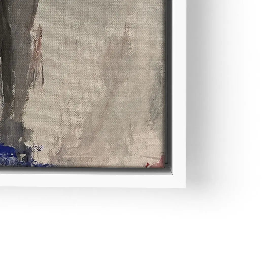 Detail eines modernen Wandbilds mit abstrakten Pinselstrichen in Grau, Blau und Rot, Kunst auf Leinwand im weißen Rahmen