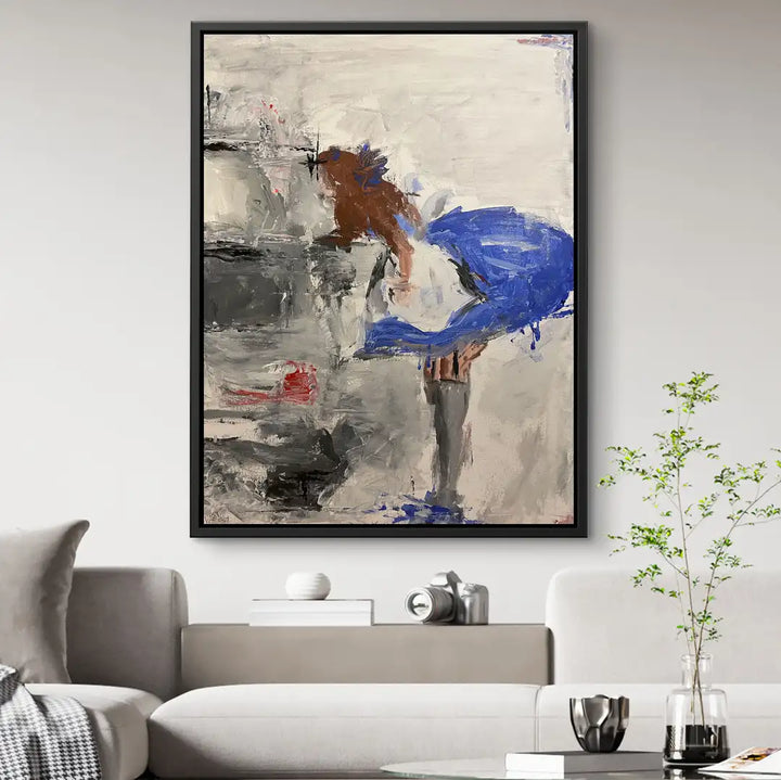Abstraktes Wandbild einer Frau im blauen Kleid, moderne Kunst im Wohnzimmer