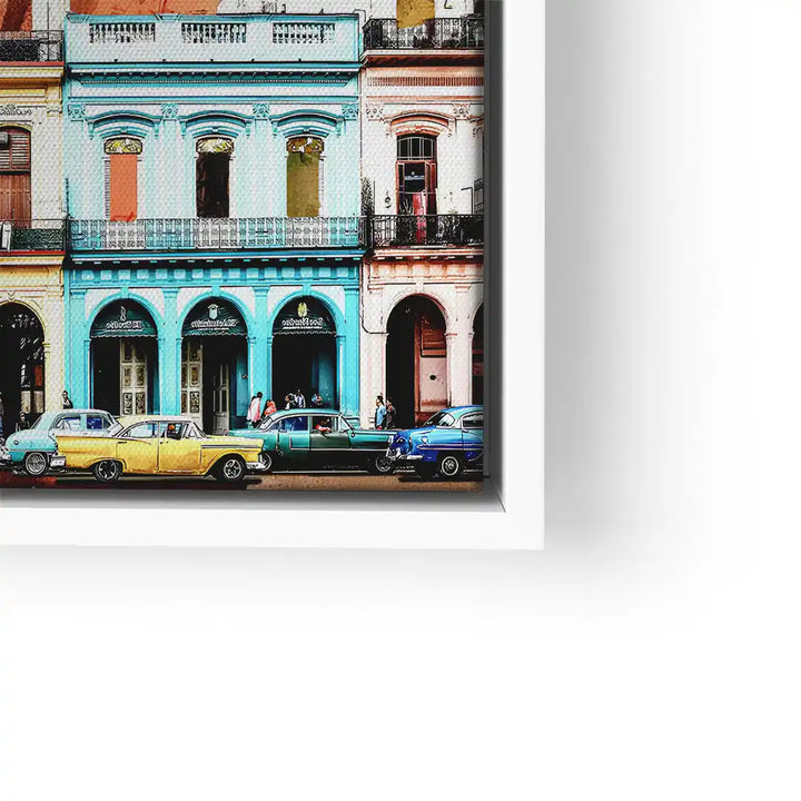 Wandbild mit bunten Oldtimern und kolonialen Fassaden in Havanna, Kuba, im Rahmen