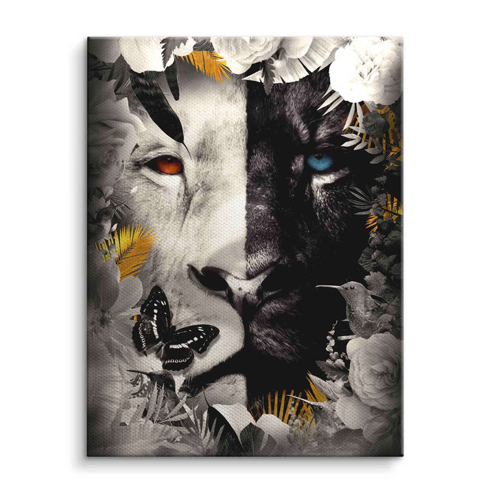 Leinwandbild mit Löwen- und Panthergesicht, Schmetterling, Kolibri und floralen Elementen