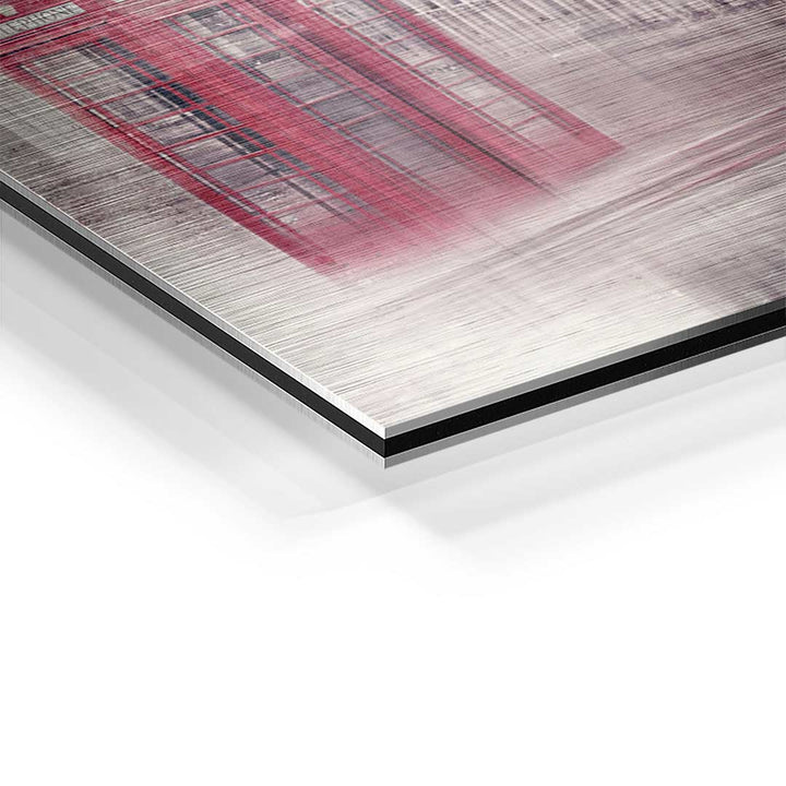 Detailaufnahme Wandbild London mit roter Telefonzelle auf gebürstetem Aluminium