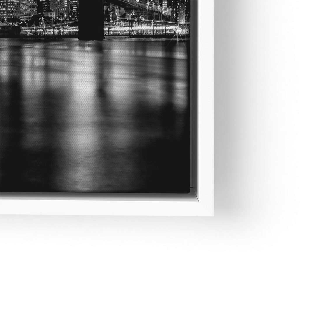 Schwarz-Weiß-Wandbild mit Skyline und Brücke bei Nacht, moderne Kunstdruck Deko