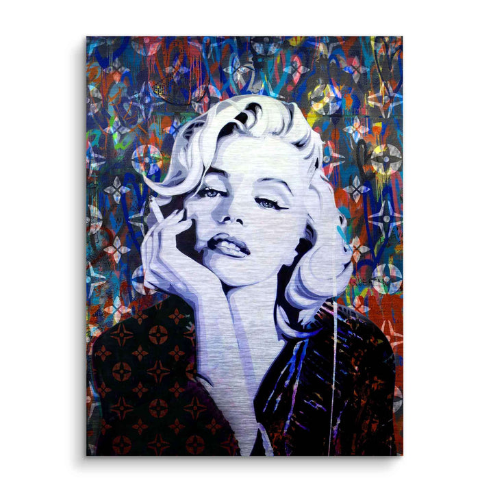 Pop Art Wandbild mit Frauengesicht vor buntem, abstraktem Hintergrund und Muster