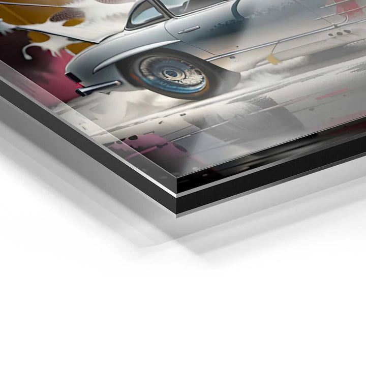 Detailaufnahme Acrylglas-Wandbild mit silbernem Oldtimer und Farbspritzern, moderner Kunststil