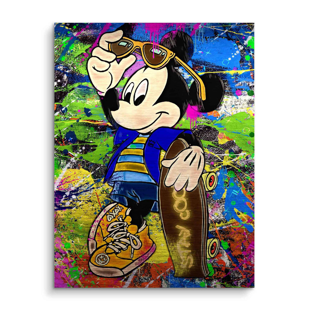Comic Wandbild mit Maus auf Skateboard, bunter Pop Art Hintergrund, Street-Art Stil