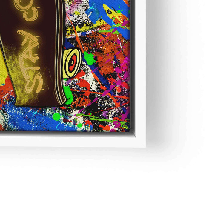 Modernes Wandbild mit Skateboard, Graffiti-Stil und buntem Farbspritzer-Muster