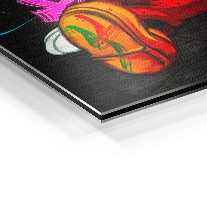 Detail eines modernen Wandbilds mit farbenfrohen Neon-Comic-Motiven auf gebürstetem Aluminium
