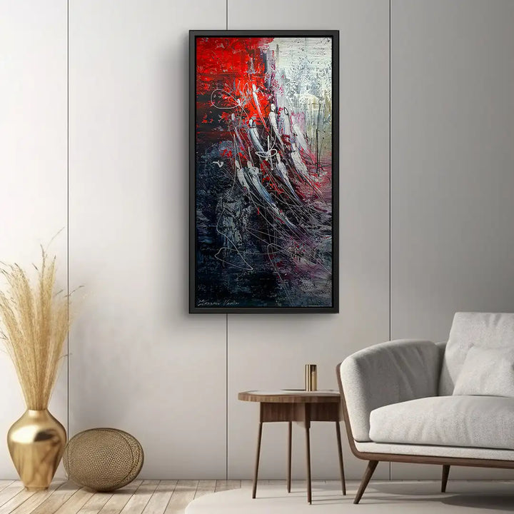 Abstraktes Wandbild mit roten, schwarzen und weißen Farbstrukturen in modernem Wohnzimmer