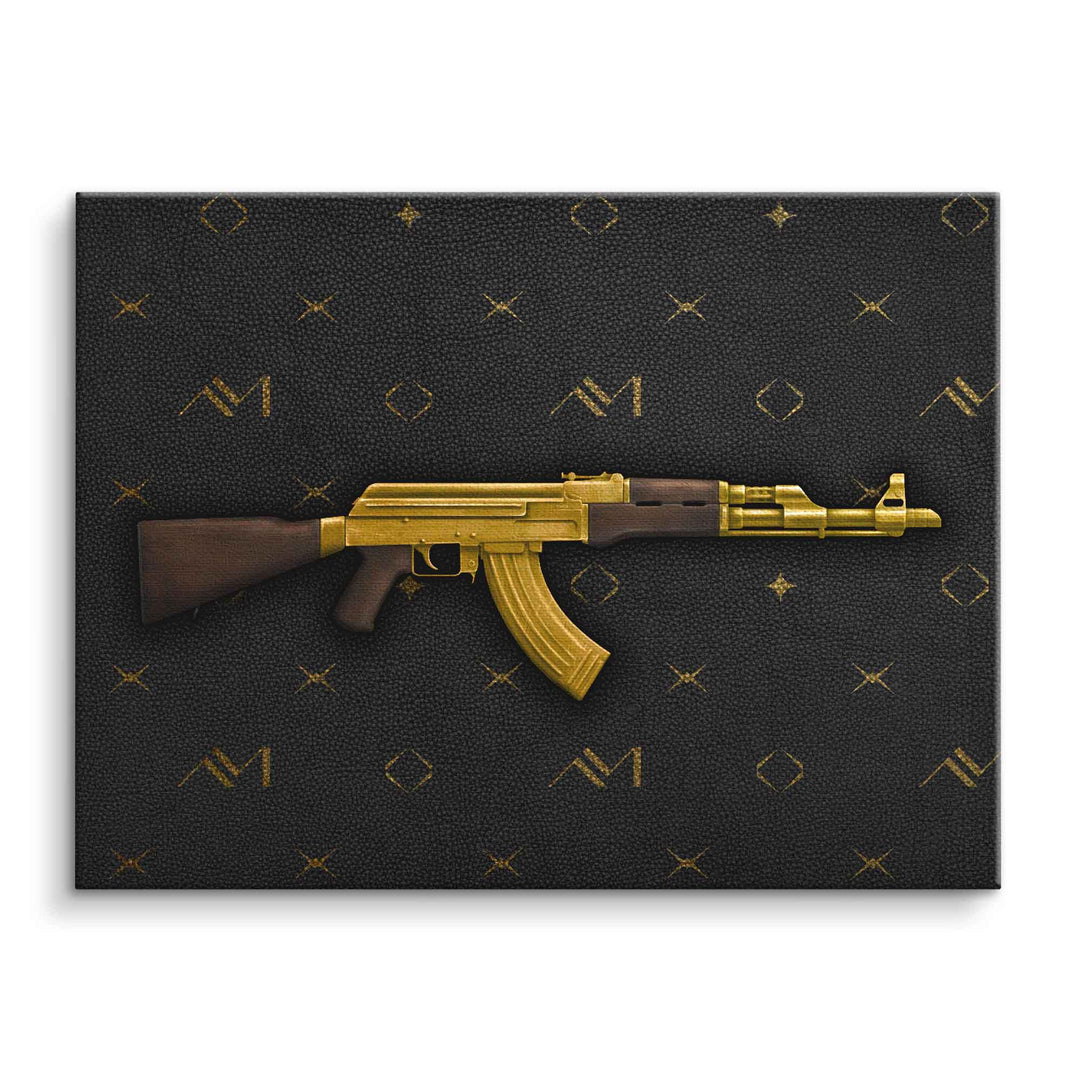 Modernes Wandbild mit goldener AK-47 auf schwarzem, gemustertem Hintergrund