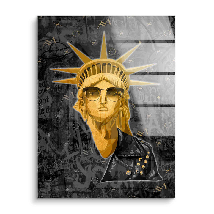 Modernes Wandbild mit goldener Freiheitsstatue in Lederjacke und Sonnenbrille vor Graffiti-Hintergrund
