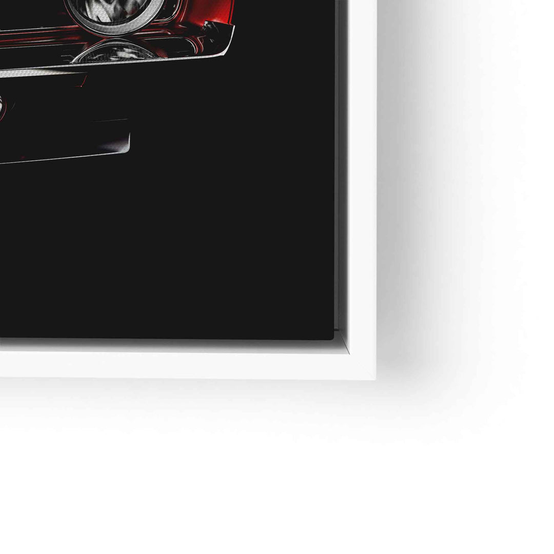 Wandbild mit rotem Oldtimer auf schwarzem Hintergrund, moderner Kunstdruck