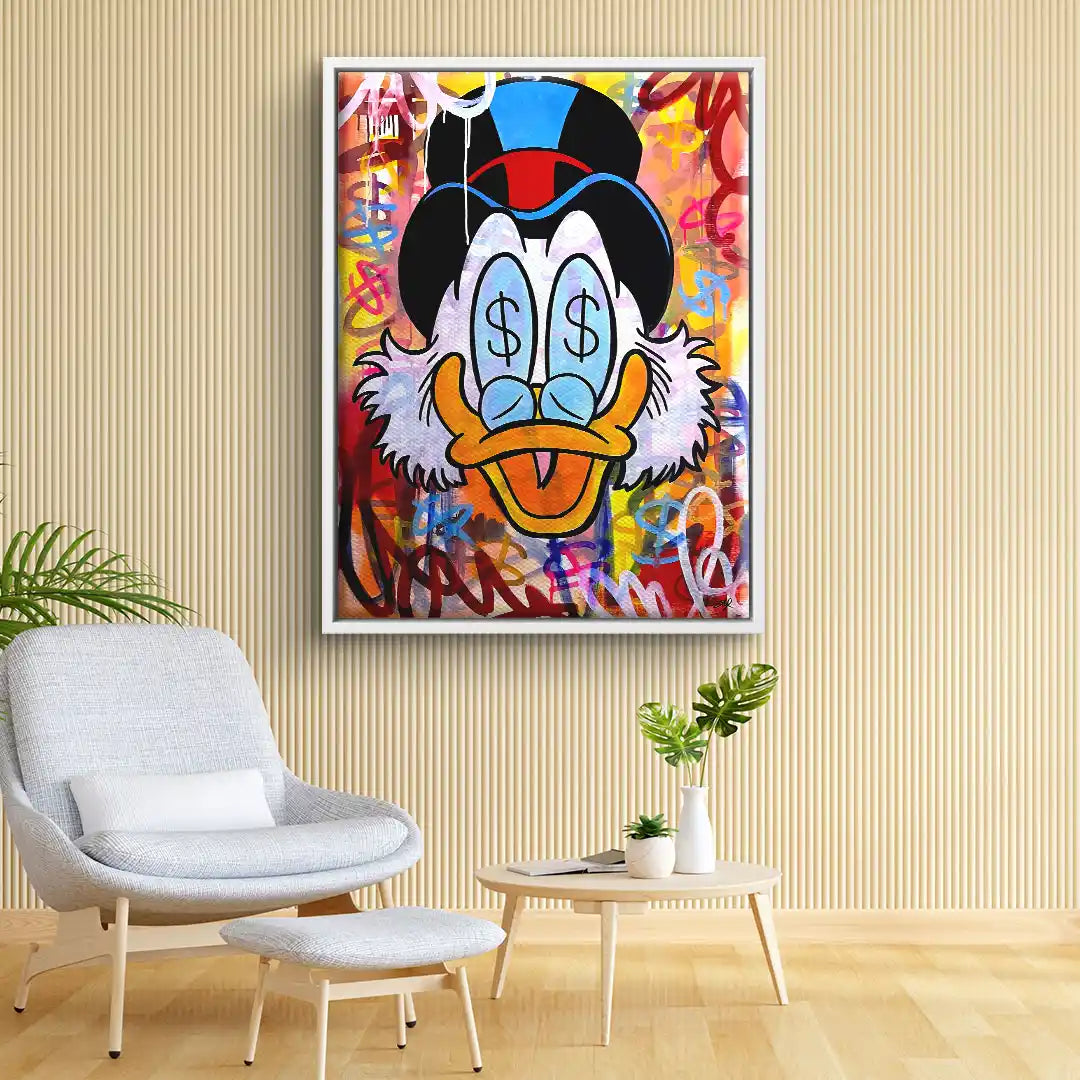 Modernes Wandbild mit bunter Comic-Ente und Dollarzeichen in stilvollem Wohnzimmer