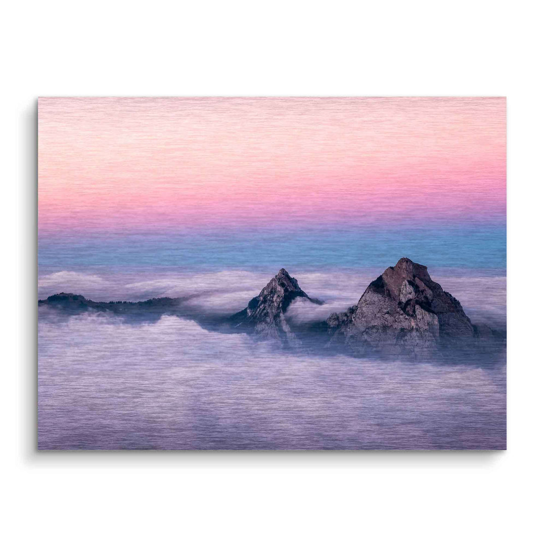 Wandbild Berglandschaft mit Nebel und pastellfarbenem Himmel, Landschaftsbild modern