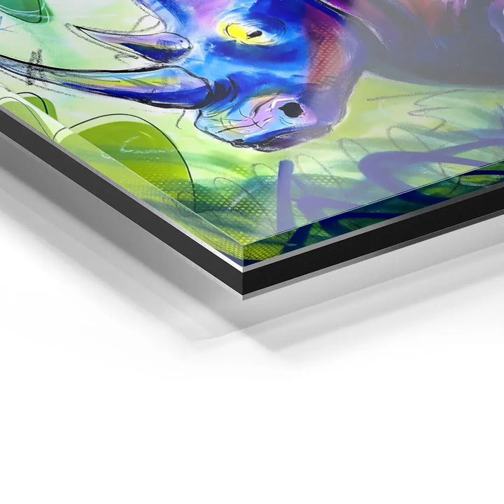 Detailansicht eines Acrylglas-Wandbilds mit buntem Nashorn-Motiv auf grünem Hintergrund