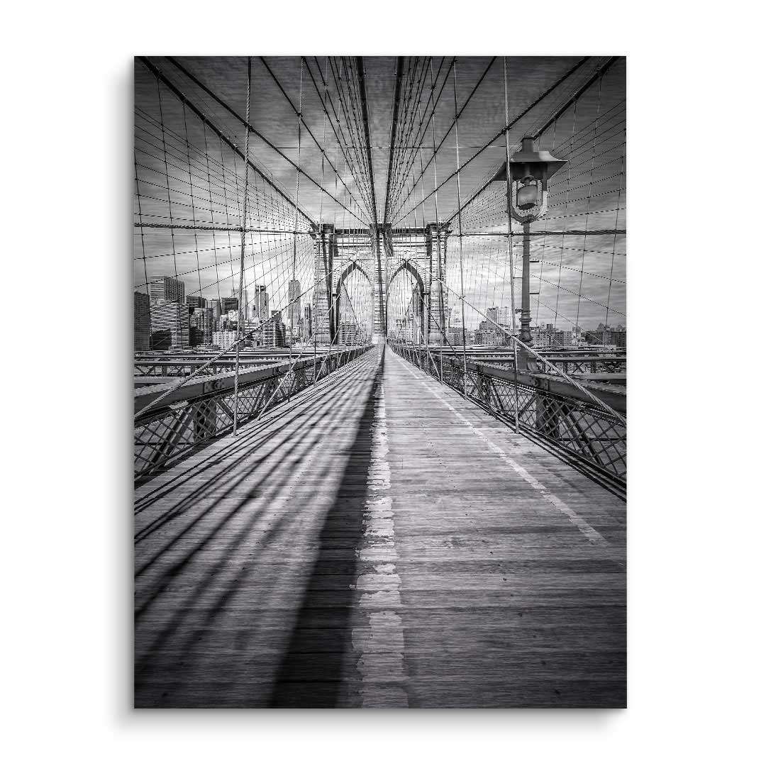 Schwarz-weiß Wandbild der Brooklyn Bridge mit Blick auf New York Skyline, modernes Kunstdruck