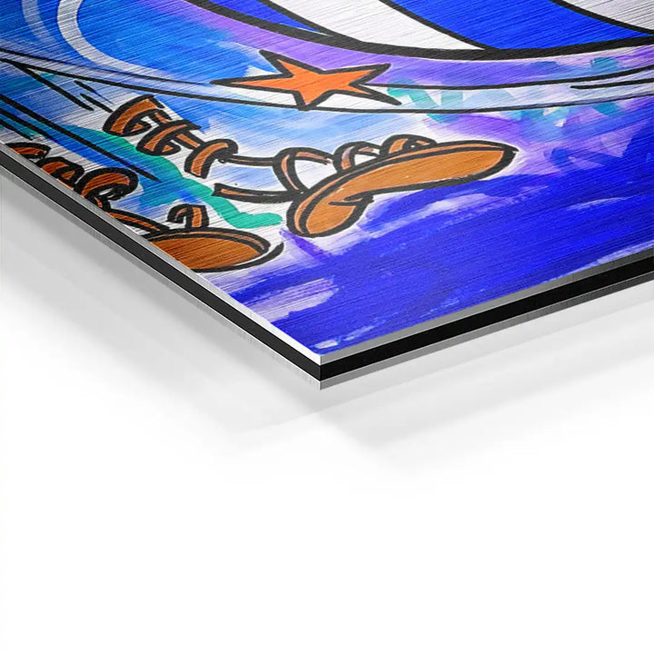 Detailaufnahme eines bunten Comic-Wandbilds auf Aluminium mit blauen und orangefarbenen Elementen