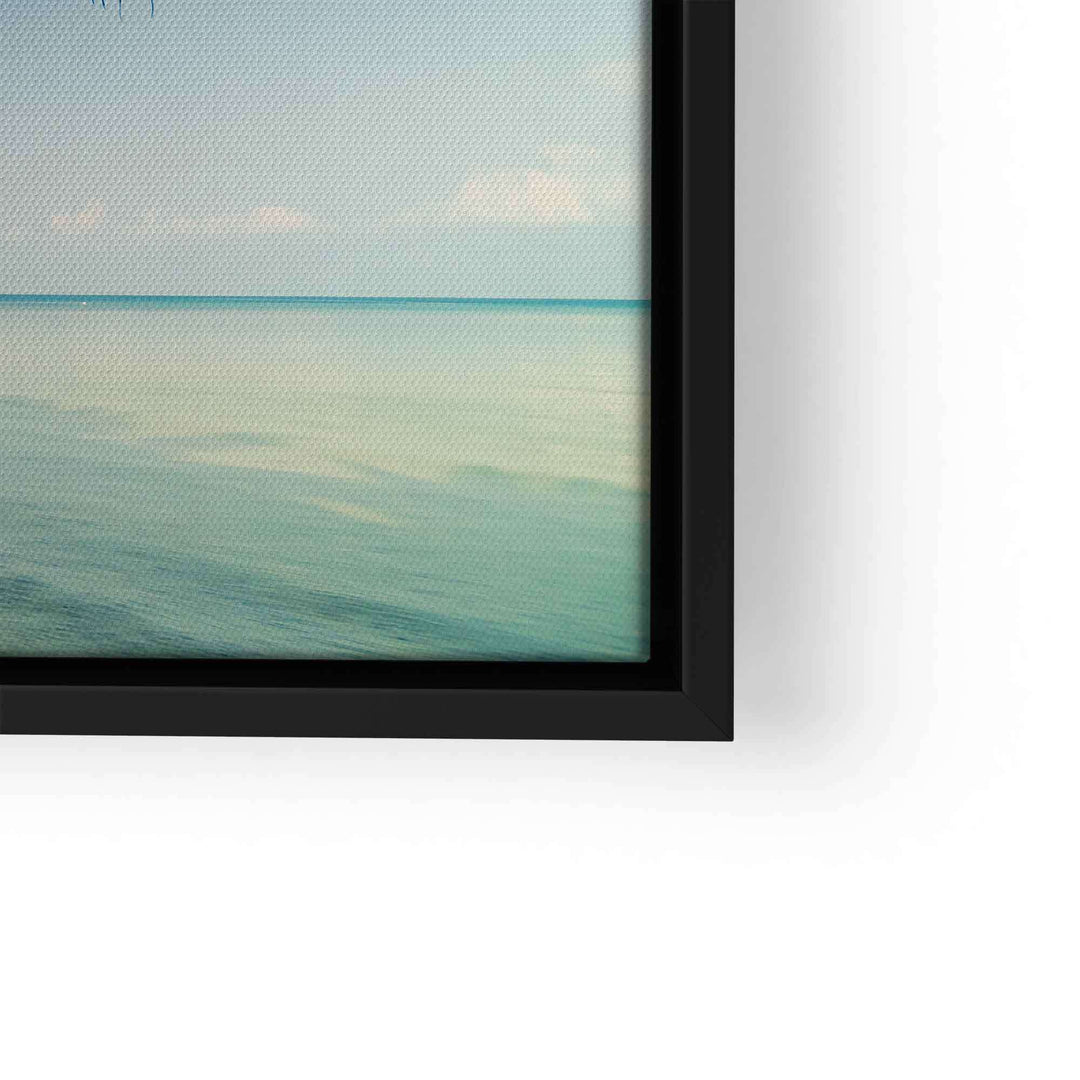 Detailansicht Wandbild mit Palmen, Strand und Meer, ruhige Natur auf Leinwand