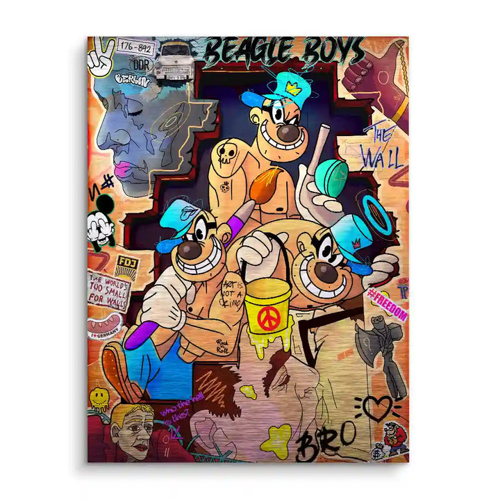 Comic Wandbild mit Panzerknacker, bunter Streetart und Pop Art Graffiti auf Holzoptik