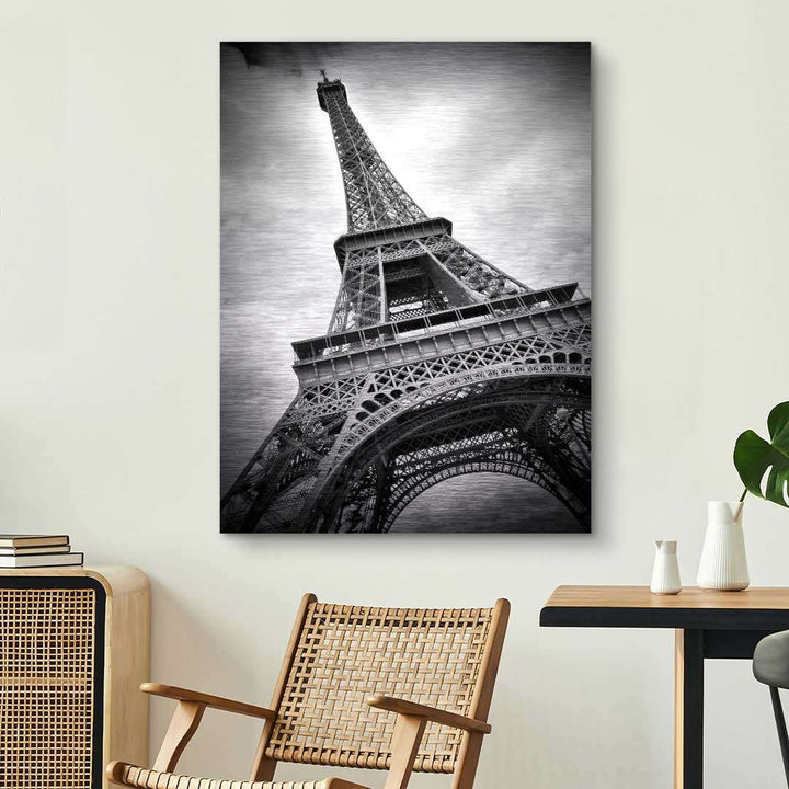 Schwarz-Weiß-Wandbild vom Eiffelturm in modernem Wohnzimmer, Paris Kunstmotiv