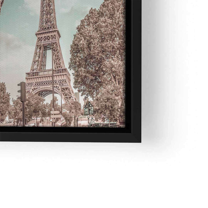 Wandbild mit Eiffelturm in Paris, Bäume und Straßenschilder, moderne Kunst in Schwarzrahmen