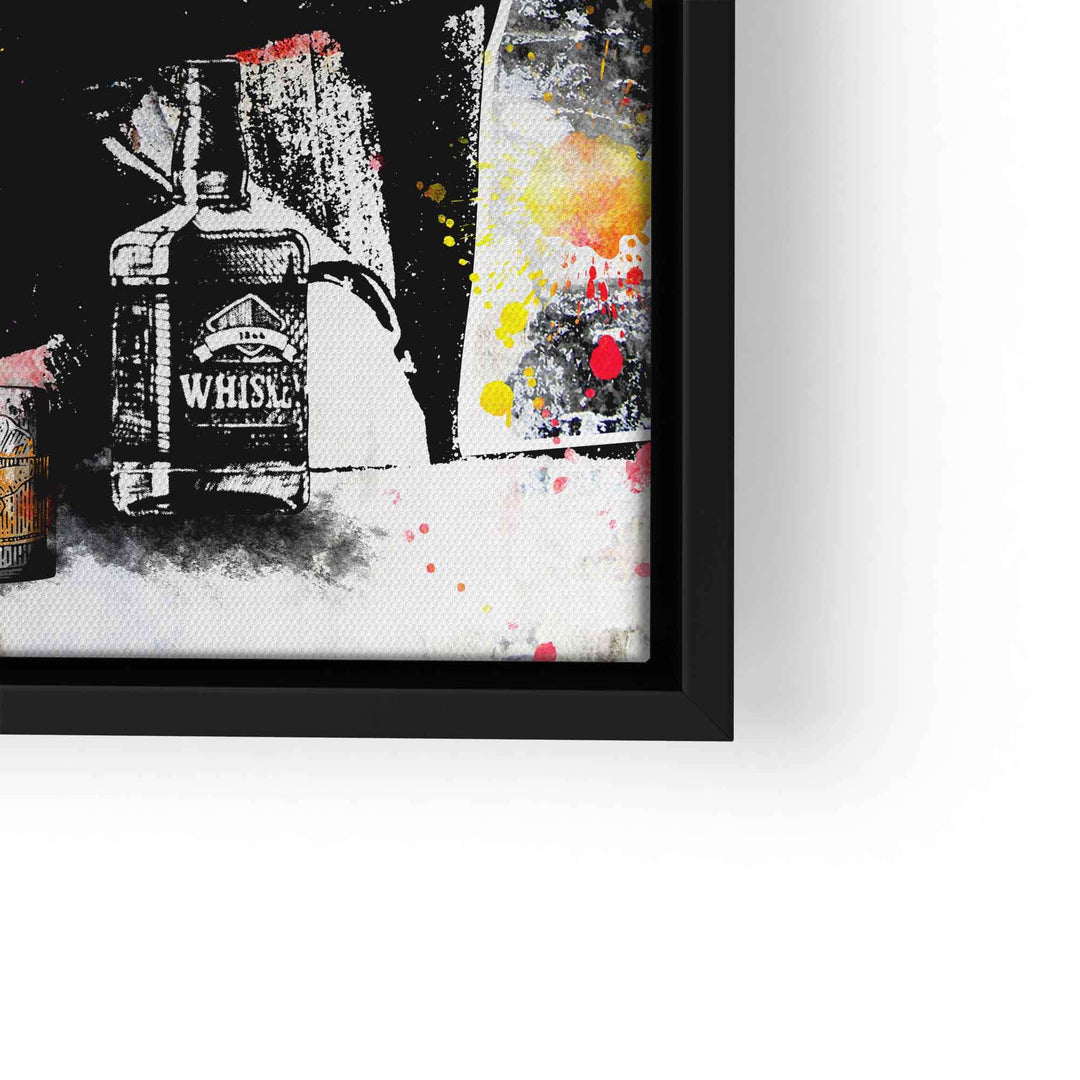 Pop Art Wandbild mit Whiskeyflasche, bunten Farbspritzern und Schwarz-Weiß-Kontrast, gerahmt