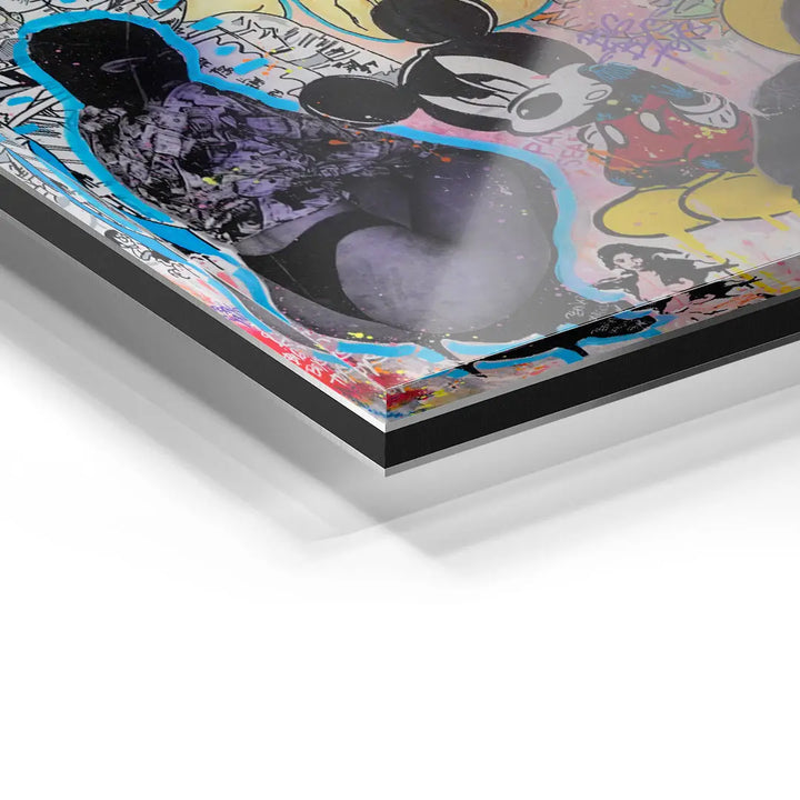 Detail eines modernen Acrylglas-Wandbilds mit Pop Art, Figuren und buntem Graffiti-Stil