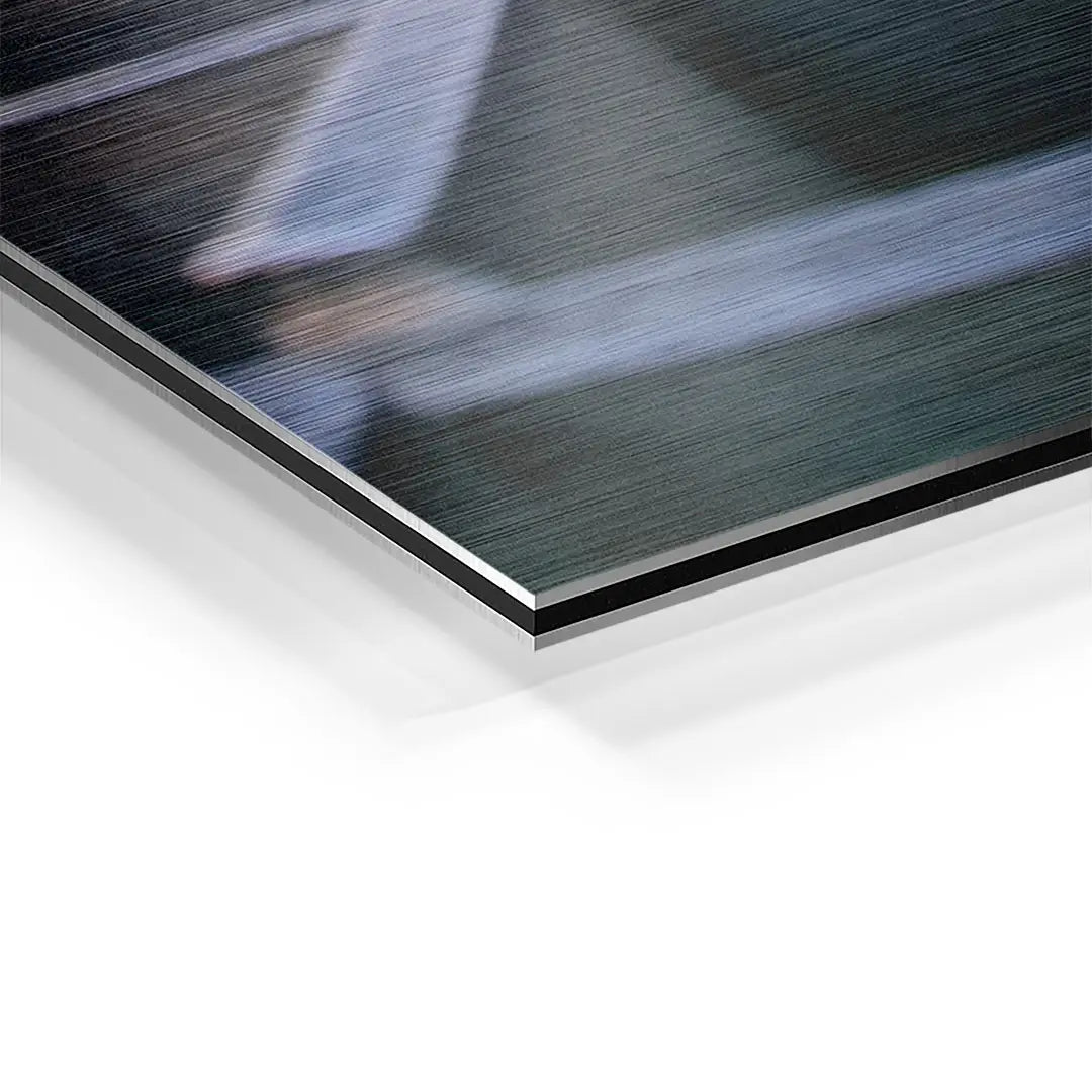 Detailaufnahme Wandbild auf Aluminium mit gebürsteter Oberfläche, moderne Kunst