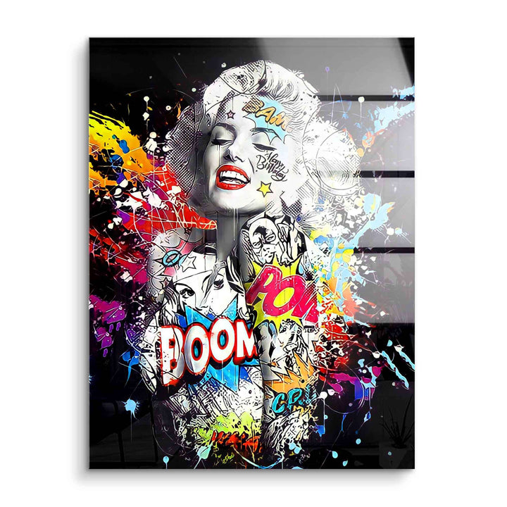 Pop Art Wandbild mit ikonischem Frauengesicht, bunten Comic-Elementen und Worten wie BOOM, POP.