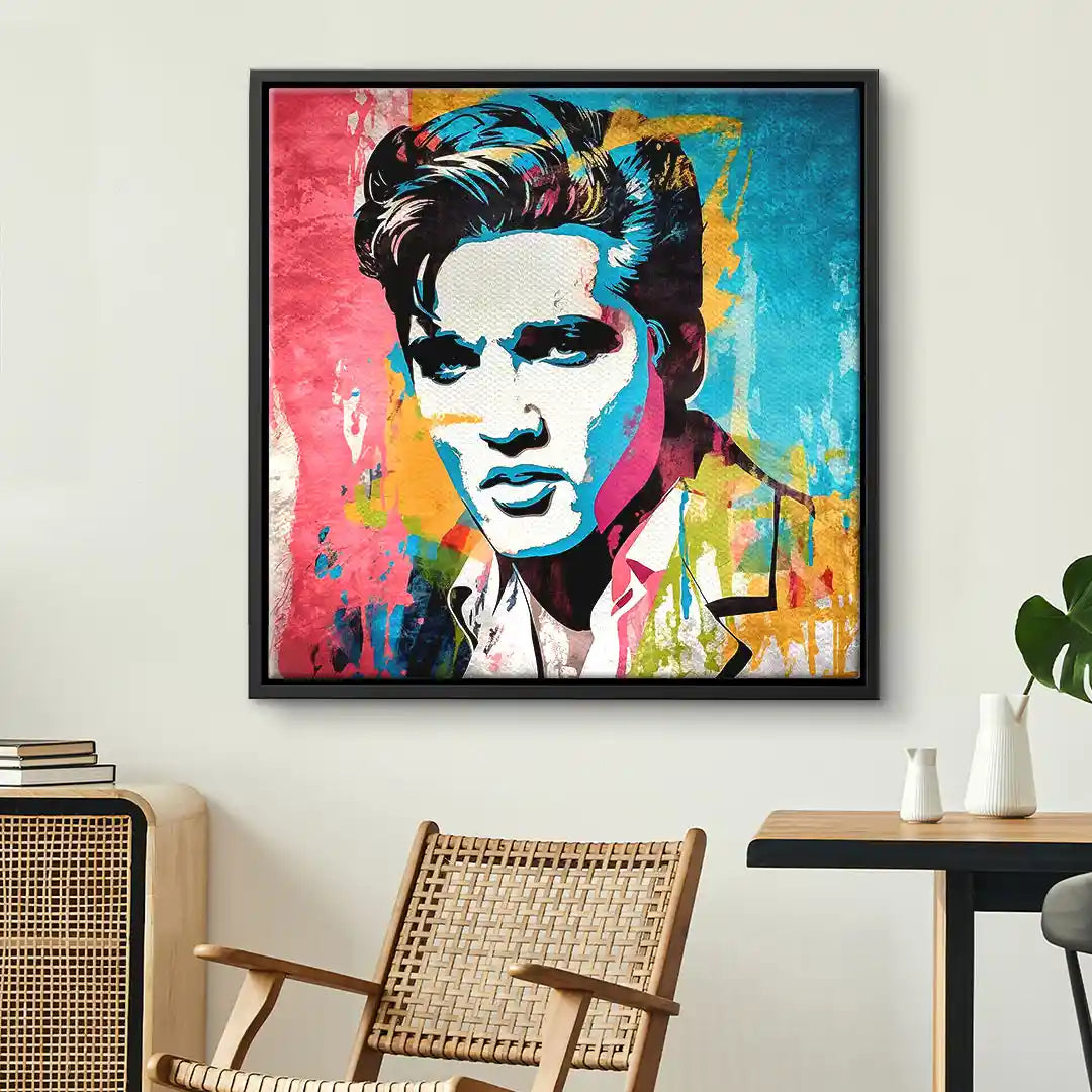 Pop Art Wandbild mit farbigem Porträt eines Mannes im modernen Wohnzimmer