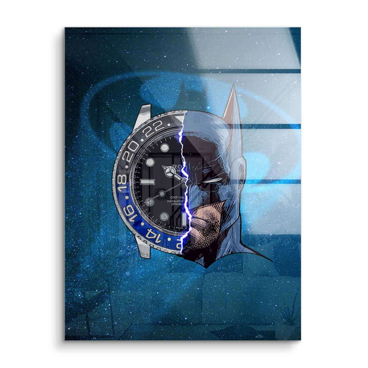 Modernes Wandbild mit halb Uhr und halb Batman-Gesicht vor blauem Hintergrund