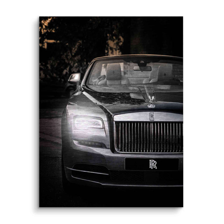 Modernes Wandbild mit silbernem Luxusauto, Nahaufnahme Frontansicht, dunkler Hintergrund