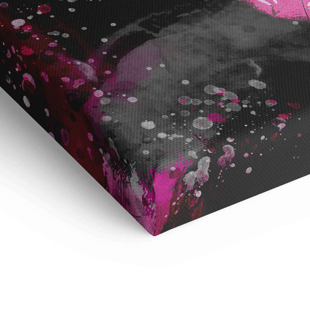Detail eines modernen Leinwandbilds mit rosa Butterfly und schwarzem Hintergrund, Sprenkelmuster