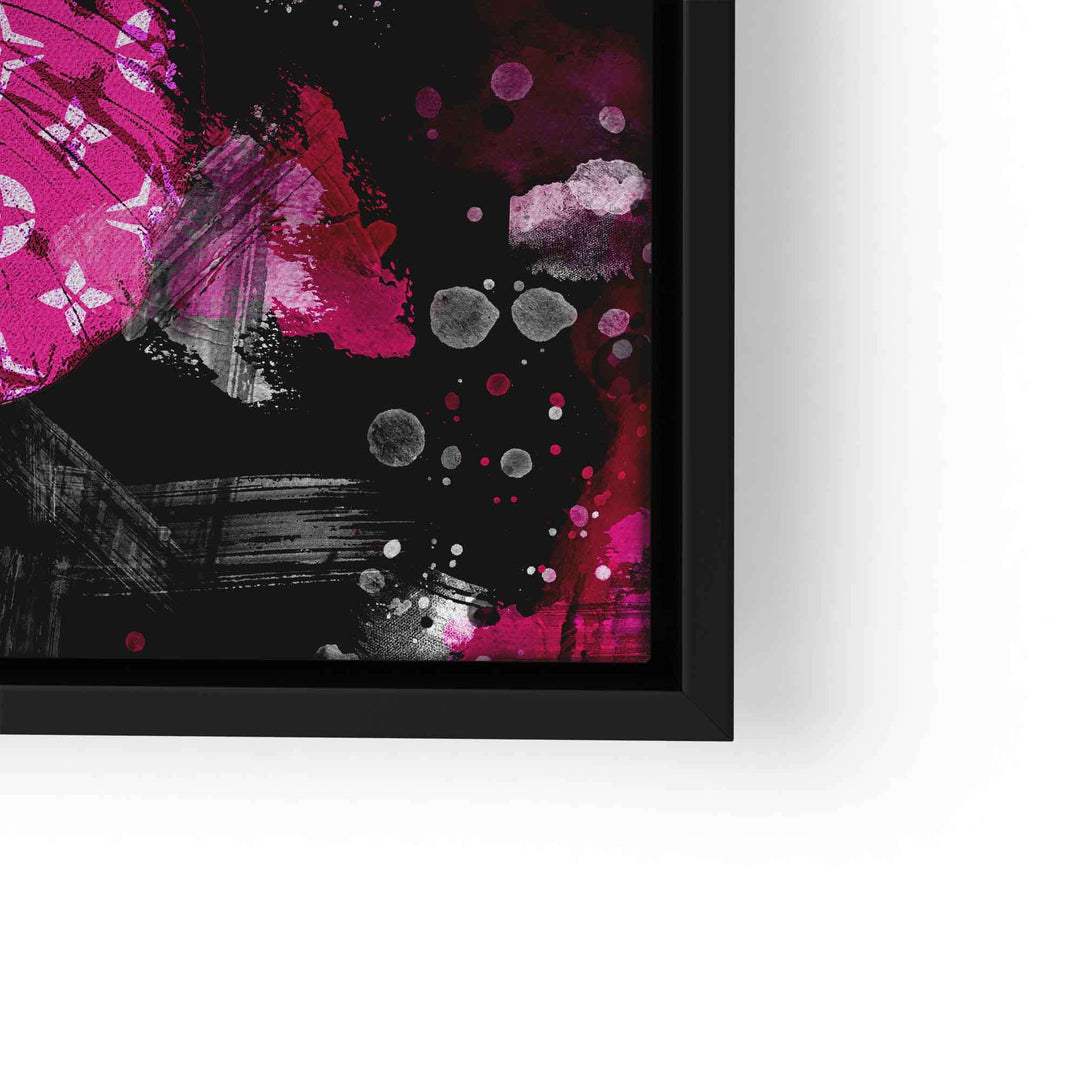 Modernes Wandbild mit rosa Schmetterlingsflügel und abstrakten Mustern auf schwarzem Hintergrund
