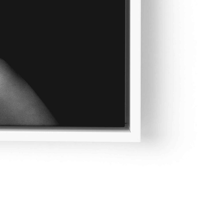 Detail eines modernen schwarz-weiß Wandbilds mit weißem Rahmen, Struktur sichtbar