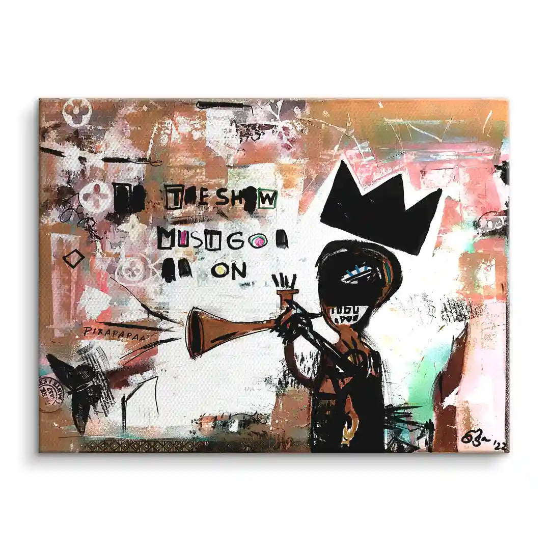 Modernes Wandbild mit abstrakter Figur, Krone und Trompete, Text 'The Show Must Go On'