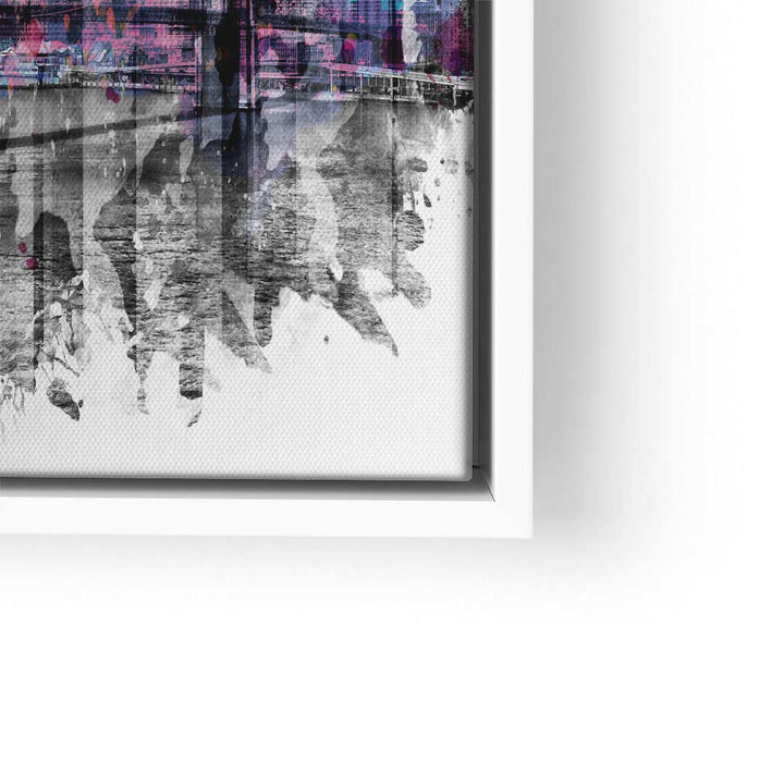 Modernes Wandbild mit künstlerischer Skyline von New York in Schwarz-Weiß und Lila-Tönen