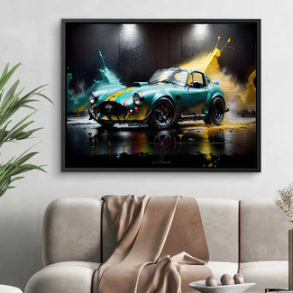Wandbild mit türkisfarbenem Sportwagen und bunten Farbspritzern im modernen Wohnzimmer